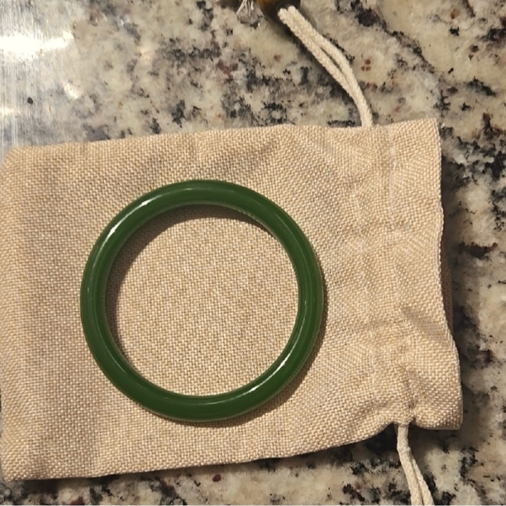 Elegant Green Bangle Bracelet